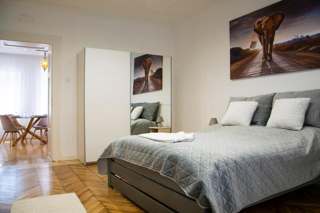 Apartment Season One Szeged